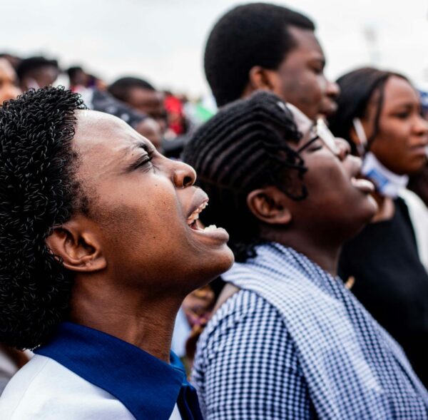 pexels-seunadeniyi-5632281